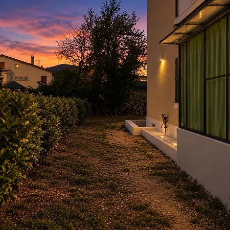 Echappee D Ilhonn Grand Exterieur Stationnement Prive Appartement