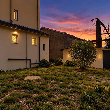 Echappee D Ilhonn Grand Exterieur Stationnement Prive Appartement Mazamet